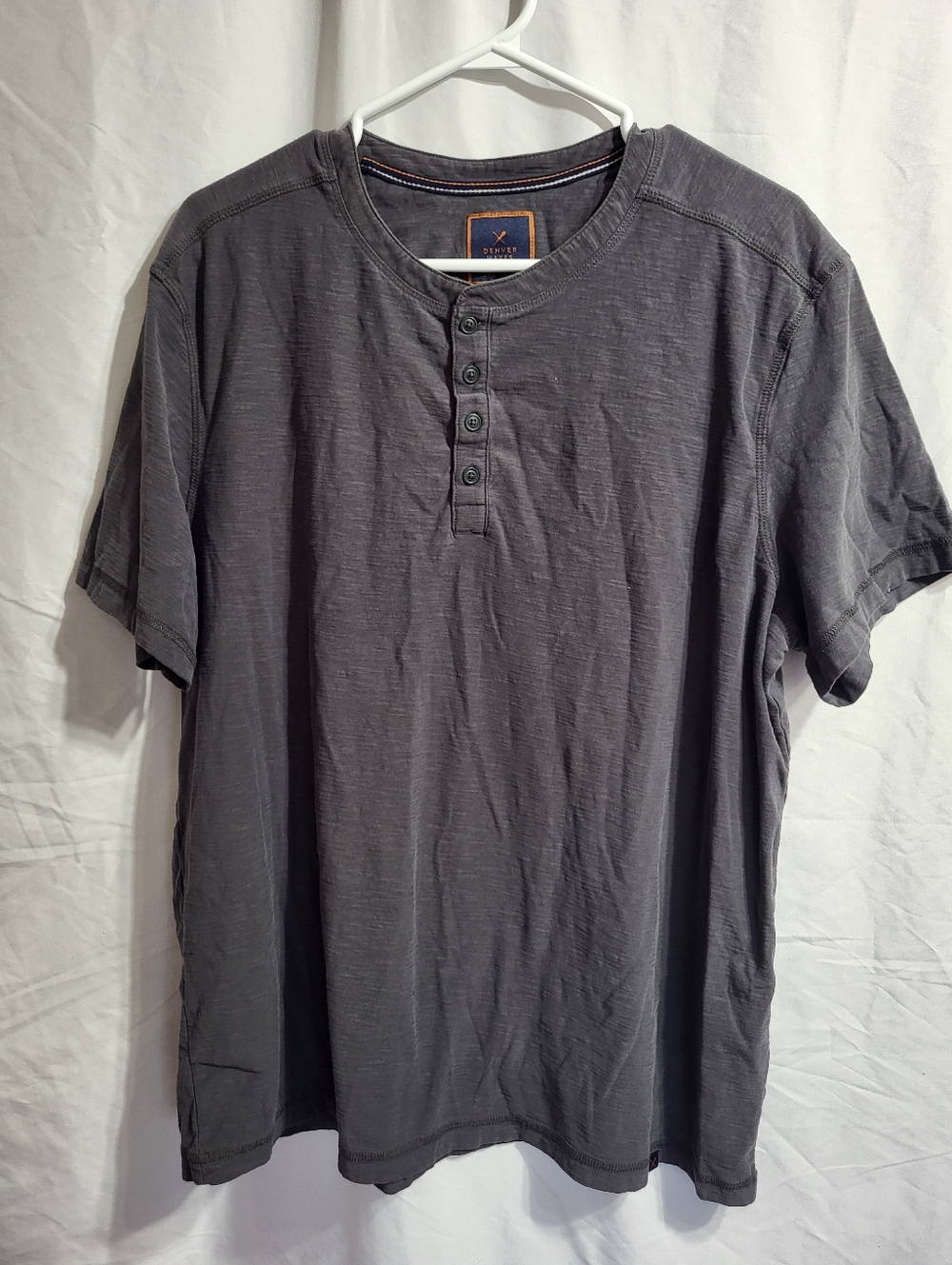 Denver Hayes Charcoal Gray Short-Sleeve Henley, Size 2XL